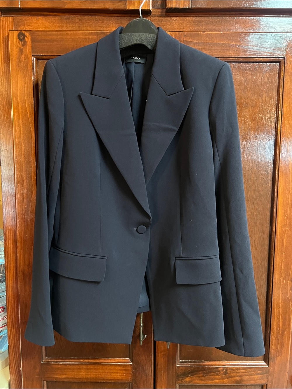Women’s size 6 theory brand deep navy admiral crepe angled blazer